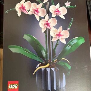 LEGO Orchid Set - White and Pink Blooms with Green Leaves